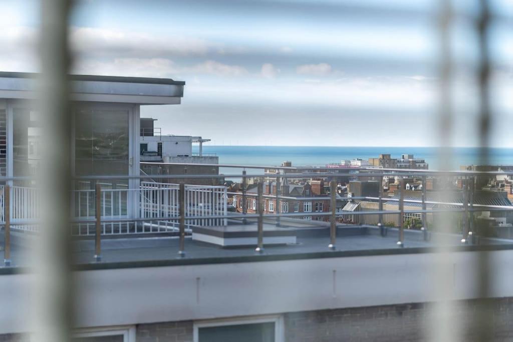 Lovely Apartment With Spectacular Views & Free Parking Brighton ภายนอก รูปภาพ