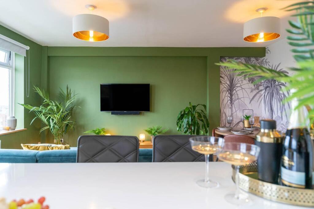 Lovely Apartment With Spectacular Views & Free Parking Brighton ภายนอก รูปภาพ